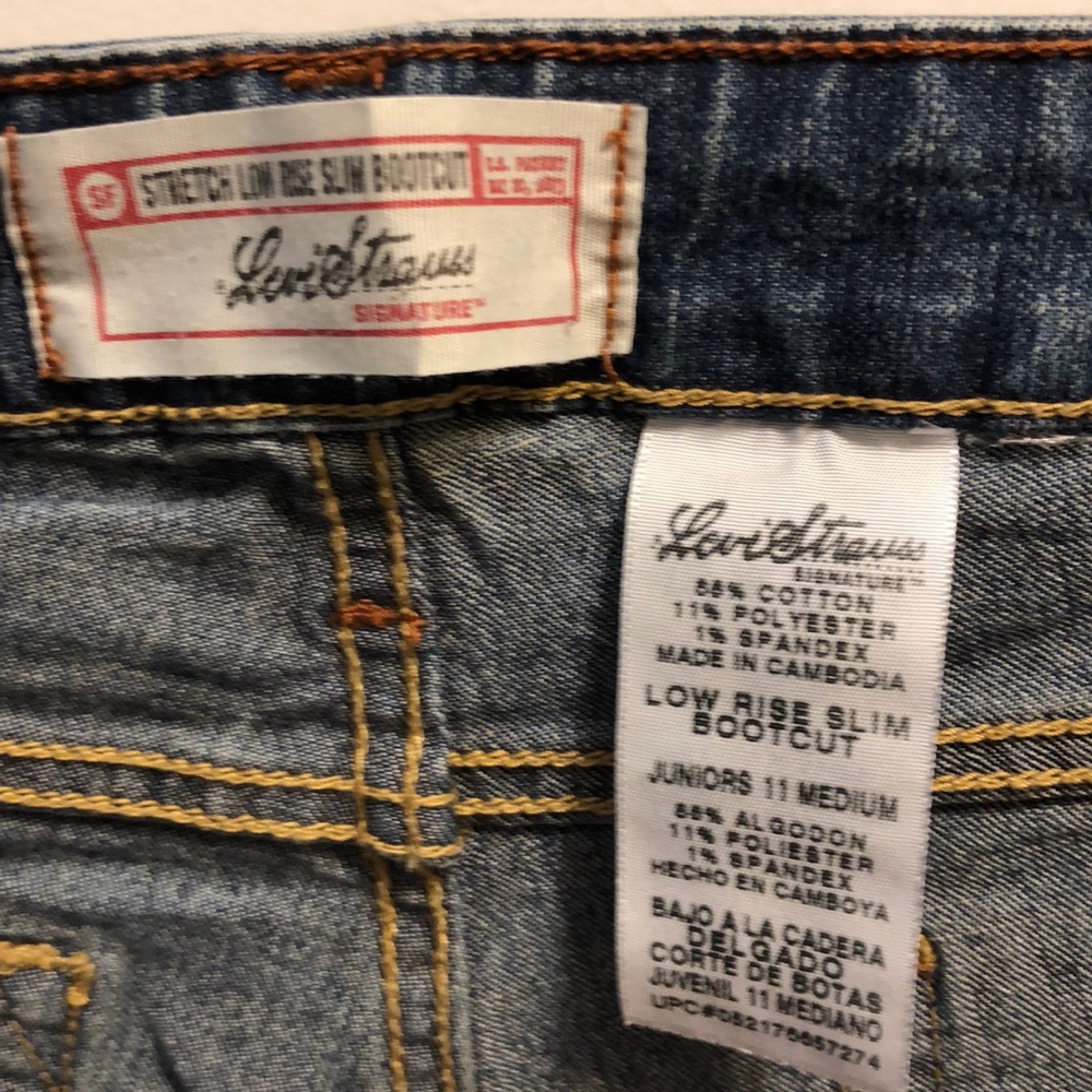 Levi’s - Picture 4 of 4